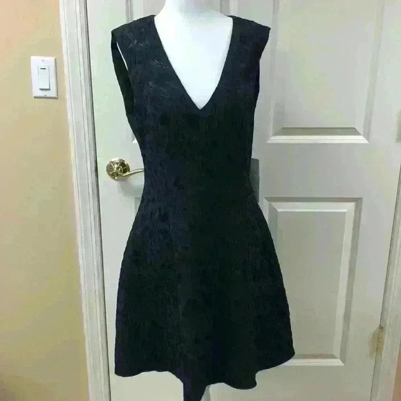 NWT BCBGMaxazria Hanneli Leopard-Jacquered Dress - Picture 5 of 12